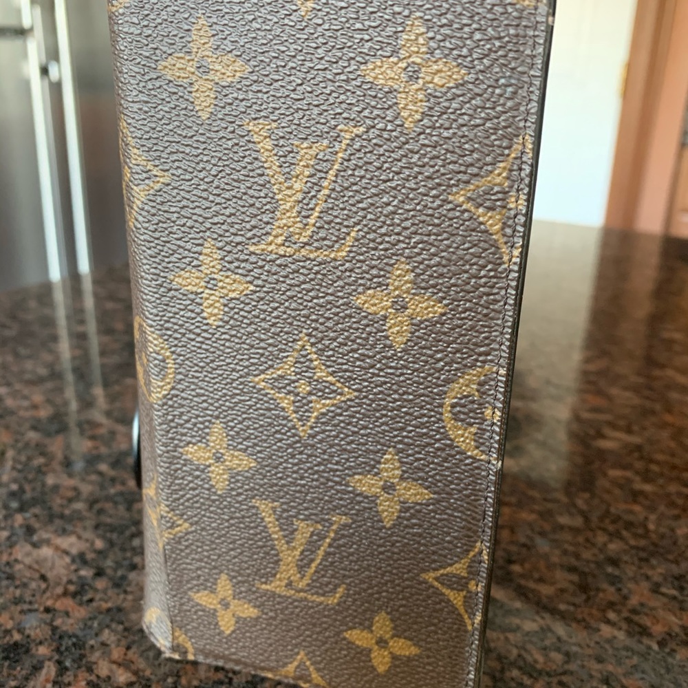 Louis Vuitton iPhone 7 Plus & 8 Plus Folio - Picture 5 of 8